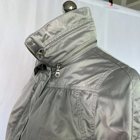 Guess Women's Jacket, silver (Metallic) Authentic Brand est. 1981, Sz L - Picture 11 of 16